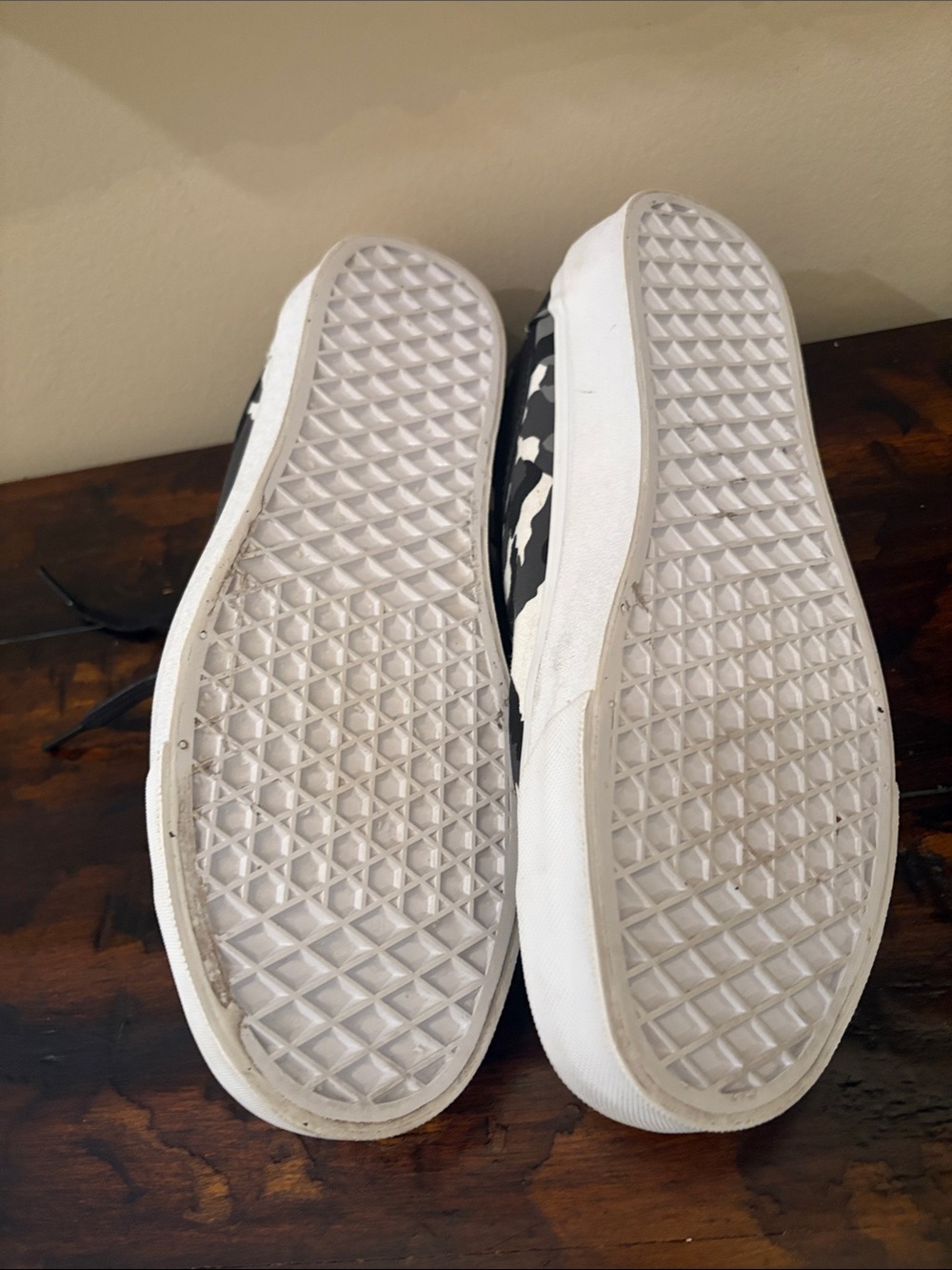 Vans Camo Black, White & Gray Low-Top Sneakers- Women’s 8.5 - Picture 8 of 10